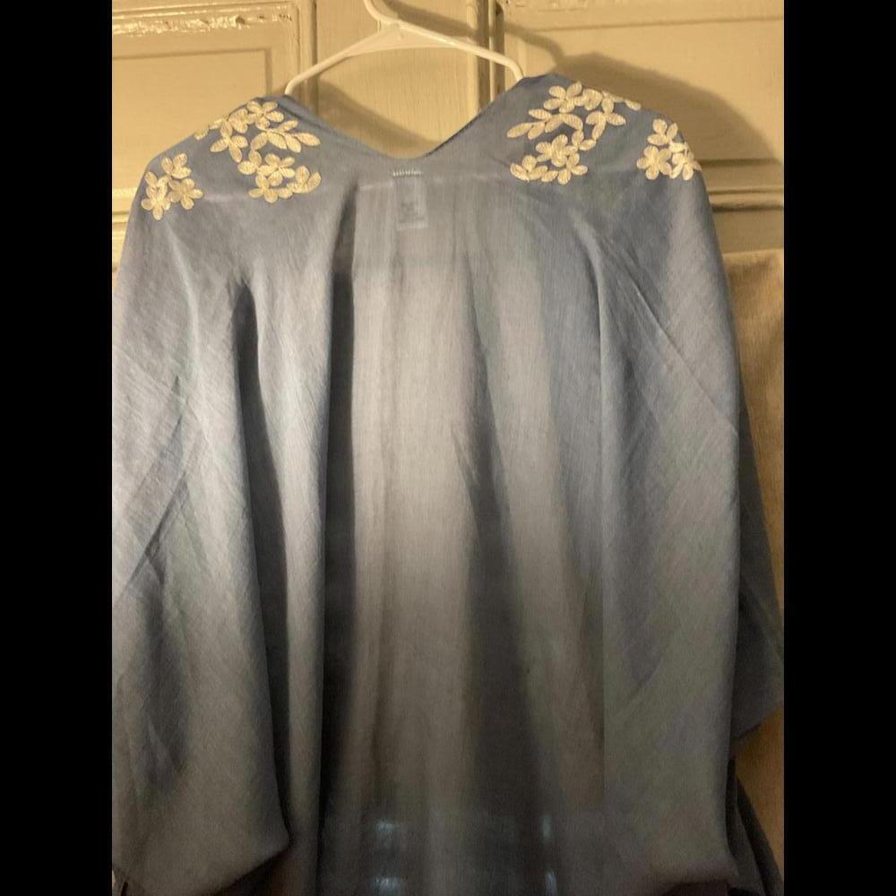 Boutique Blue Kimono with White Floral Embroidery One Size - Picture 8 of 8